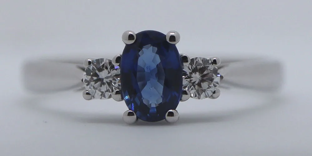Ring picture taken in a lightbox with a diffusor