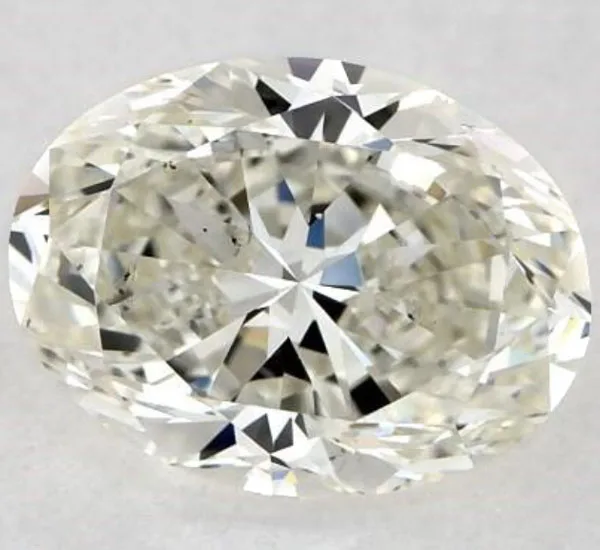 I colour oval cut Diamond