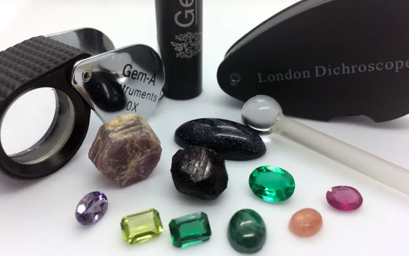 How I Became a Gemmologist