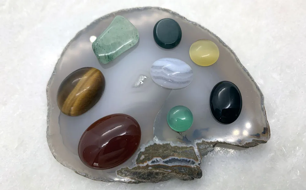 Microcrystalline Quartz Varieties